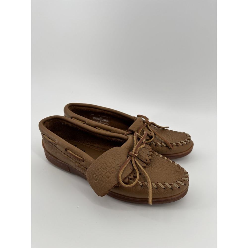 Minnetonka Moosehide Moccasins Sz 7.5 Kilty Natural Fringe Tie Slip On $105